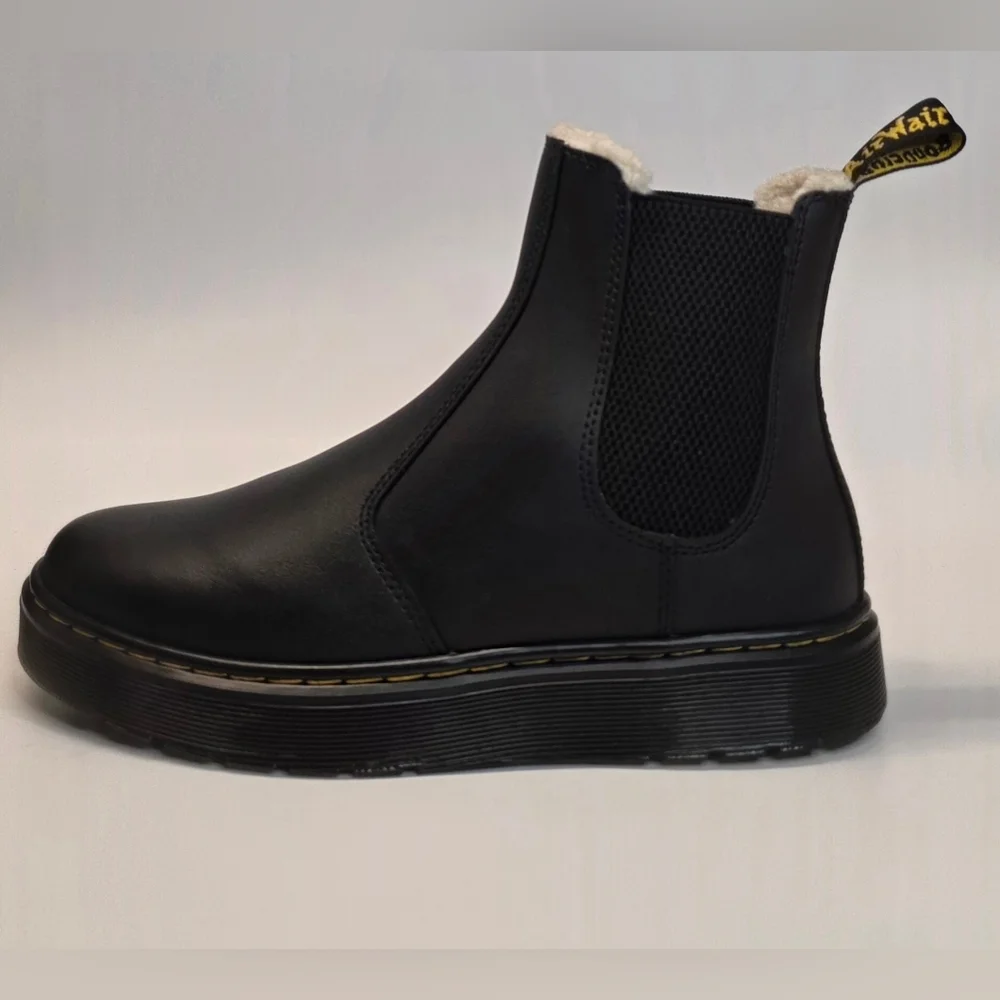 EUC Dr. Martens Black Leather Chelsea Ankle Boots with Shearling Trim